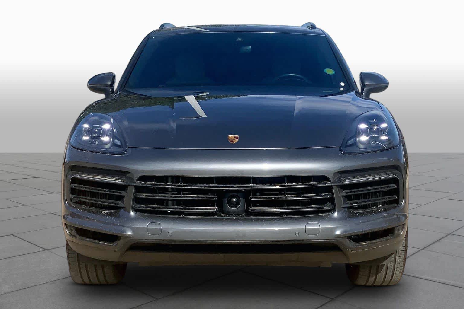 Used 2022 Porsche Cayenne AWD/4WD image 4