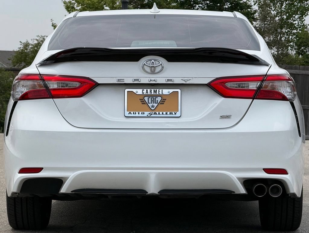 Used 2019 Toyota Camry SE w/ Convenience Package FWD image 4