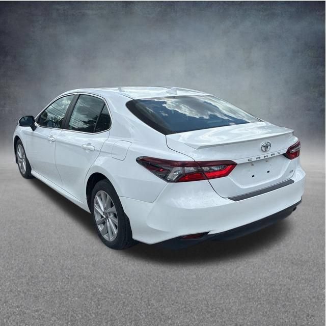 Used 2023 Toyota Camry LE FWD image 3