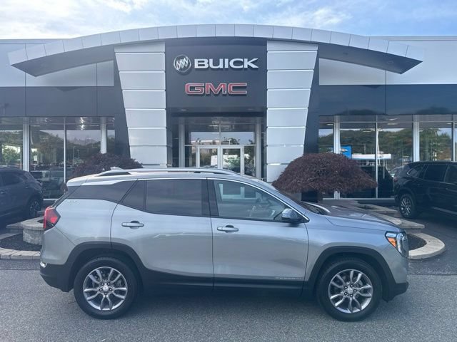 Used 2023 GMC Terrain SLT w/ Infotainment Package II AWD/4WD image 33