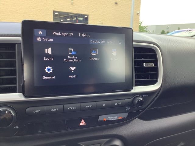 Certified 2026 Hyundai Venue SEL FWD image 28