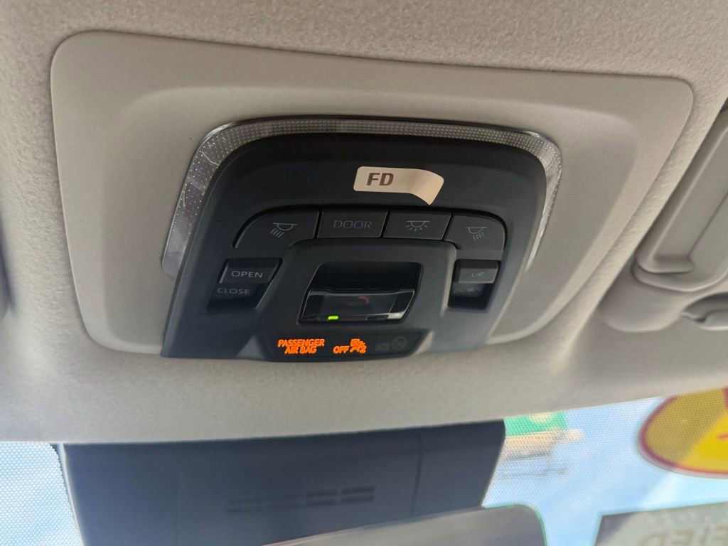 Certified 2024 Toyota Corolla Cross XLE w/ Convenience Package image 30