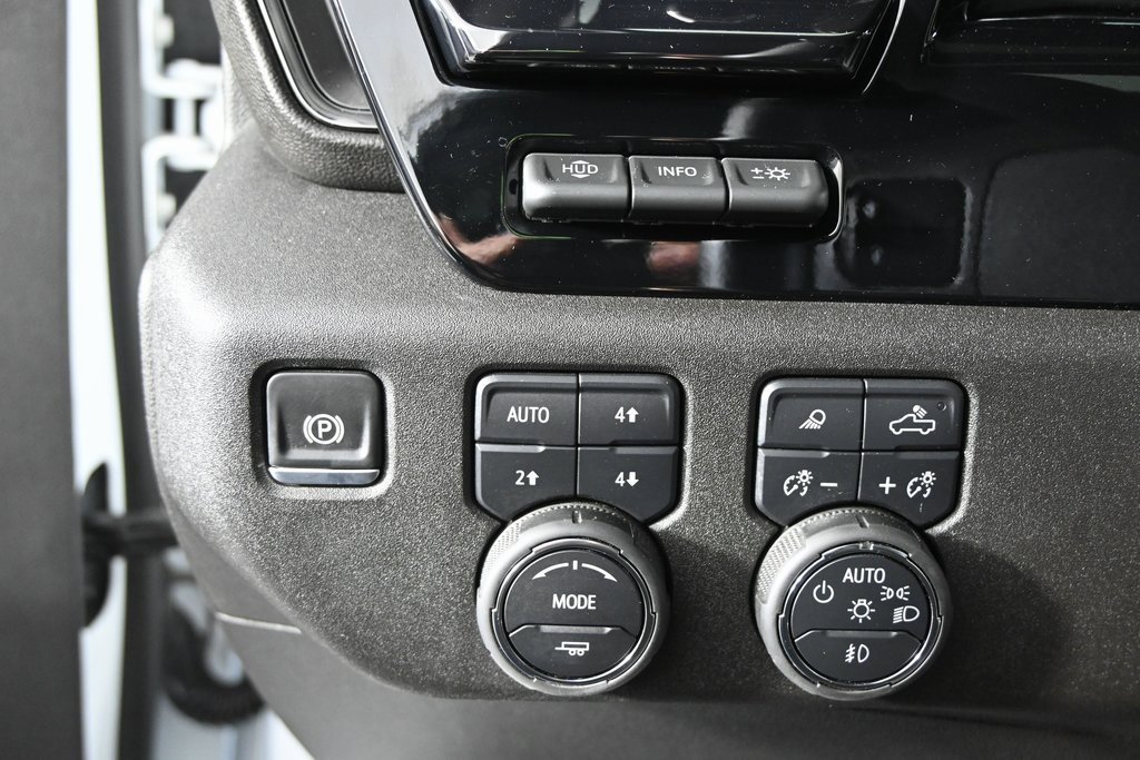 Used 2025 Chevrolet Silverado 2500 ZR2 w/ Technology Package image 24