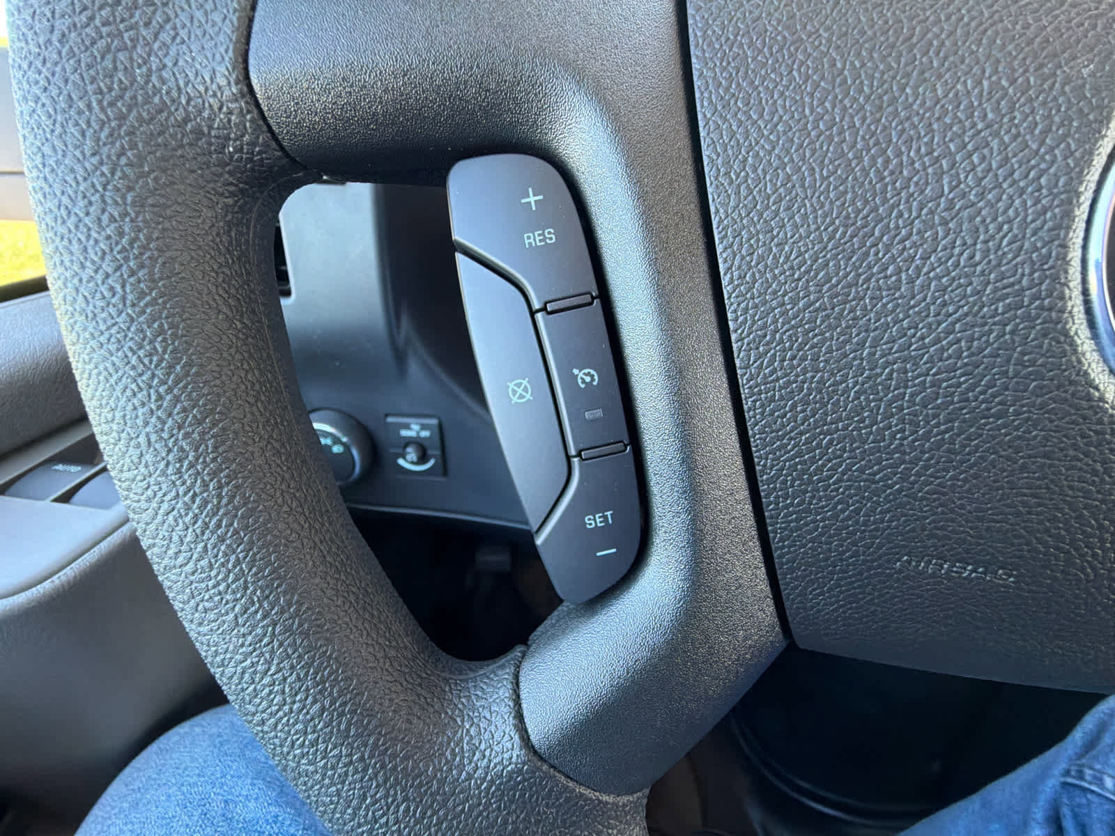 New 2025 GMC Savana 2500 w/ Driver Convenience Package RWD image 22