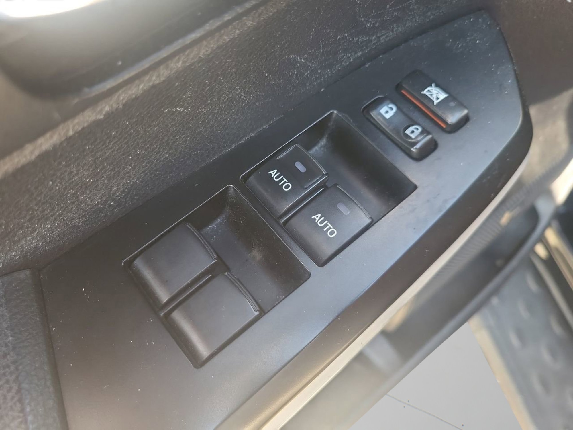 Used 2015 Toyota Tundra 1794 Edition image 15