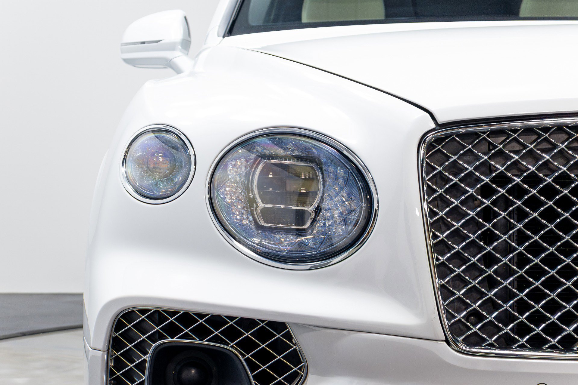 Used 2021 Bentley Bentayga w/ First Edition Specification image 55