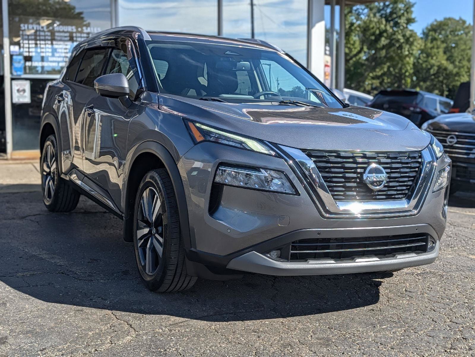 Used 2021 Nissan Rogue SL w/ Premium Package