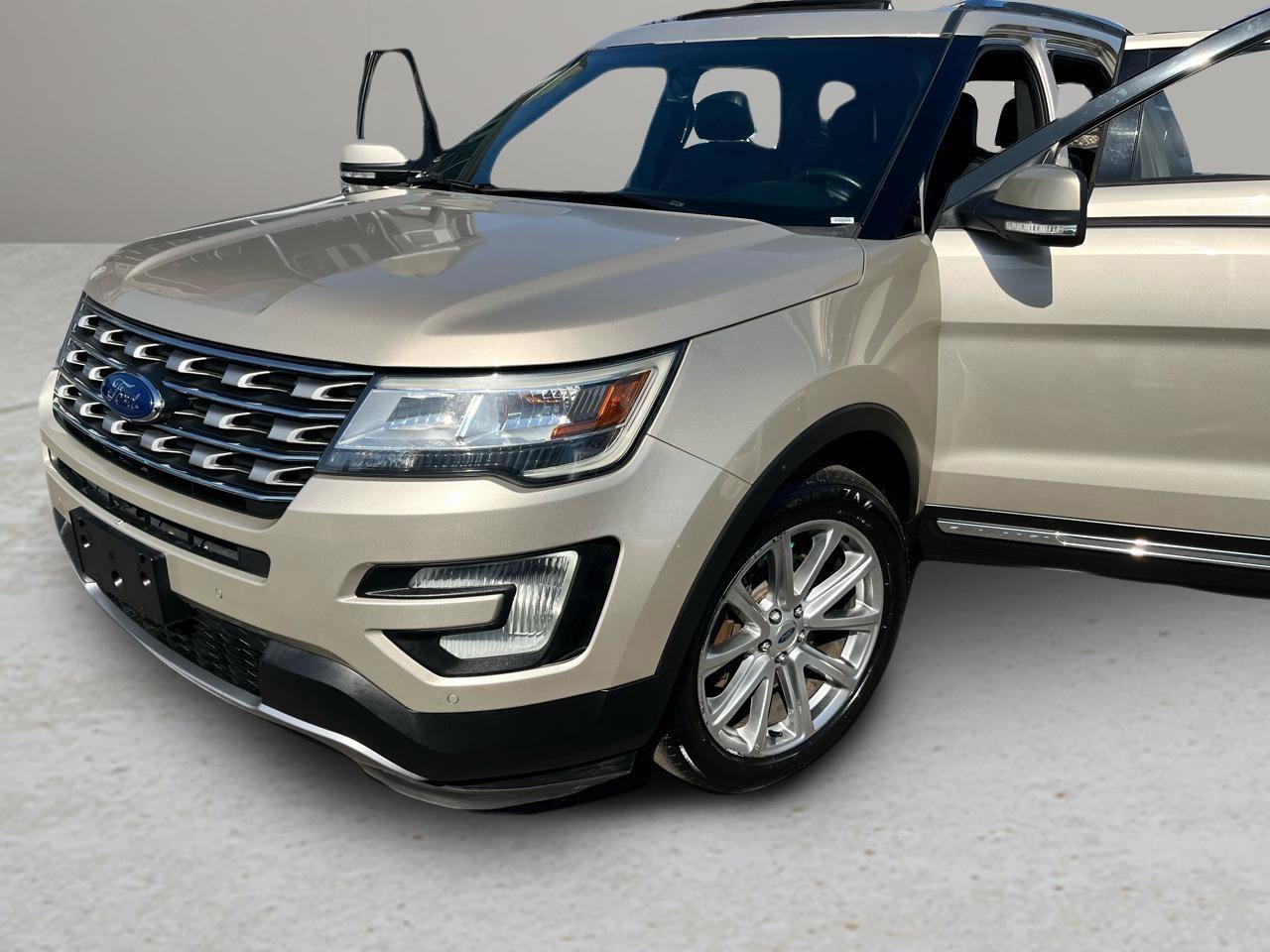 Used 2017 Ford Explorer Limited image 13