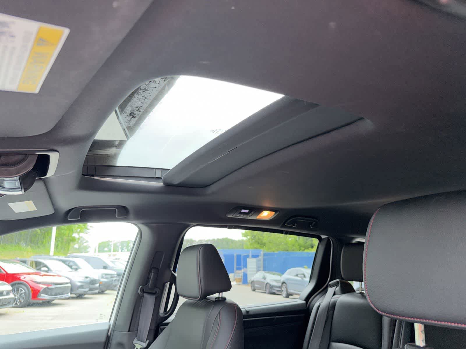 Used 2023 Honda Odyssey Sport image 19