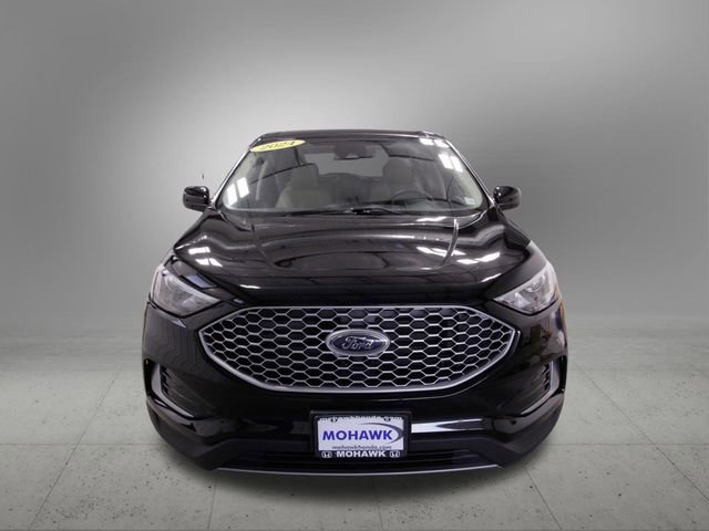 Used 2024 Ford Edge SEL image 10