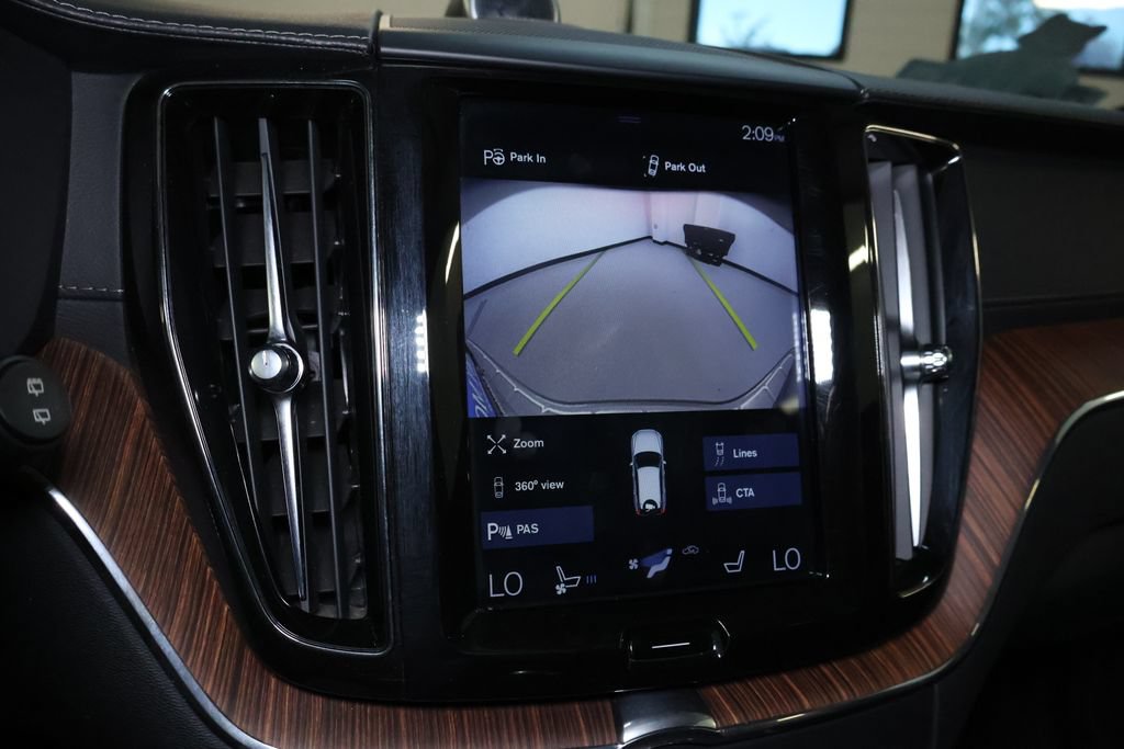Used 2019 Volvo XC60 T8 Inscription w/ Advanced Package AWD/4WD image 30