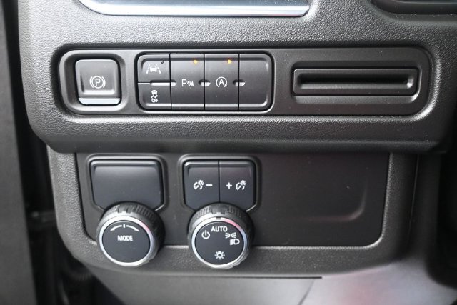 Used 2023 Chevrolet Suburban RST RWD image 22