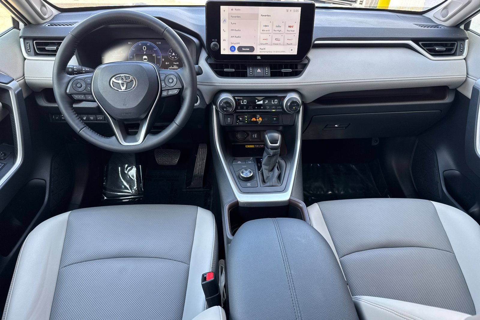 Certified 2025 Toyota RAV4 Limited AWD/4WD image 18