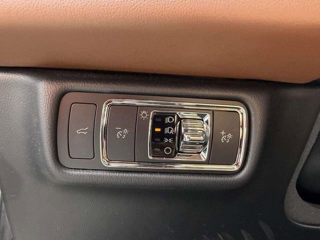 Certified 2023 Lincoln Aviator Reserve w/ Equipment Group 201A AWD/4WD image 18
