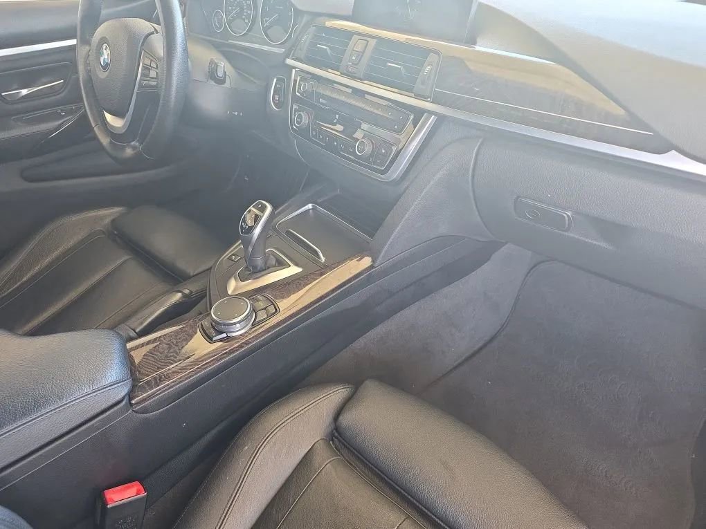 Used 2017 BMW 430i Coupe w/ Premium Package image 19