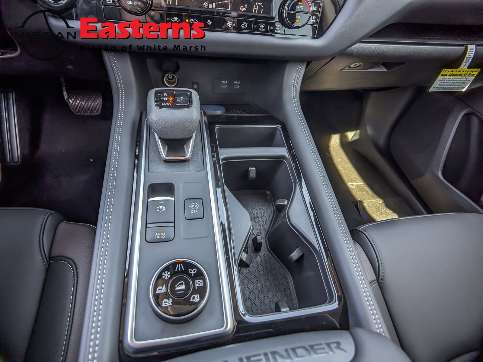 New 2026 Nissan Pathfinder Platinum image 14