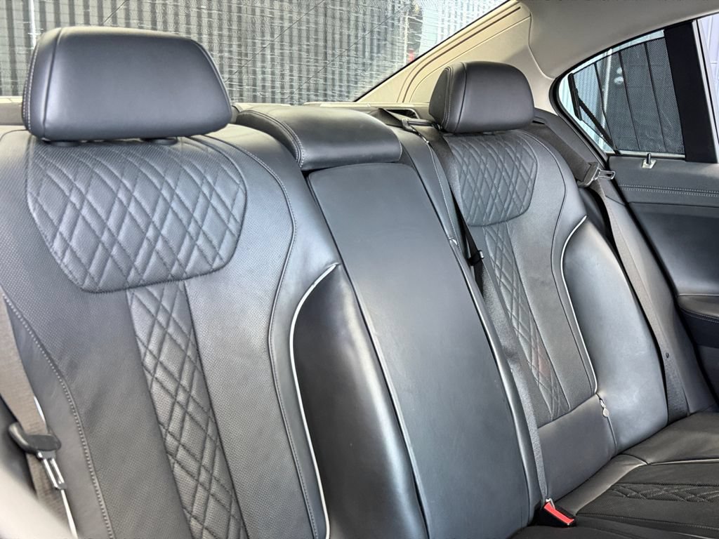 Used 2020 BMW 740i w/ Premium Package RWD image 30