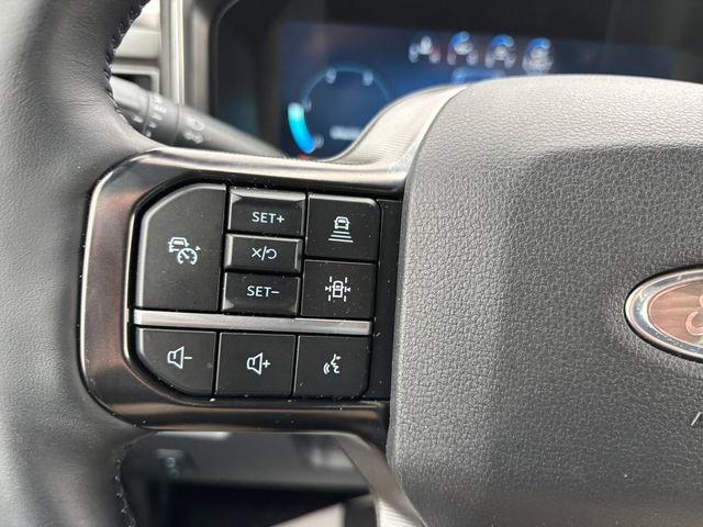 Certified 2026 Ford F250 Platinum w/ Tremor Off-Road Package image 18