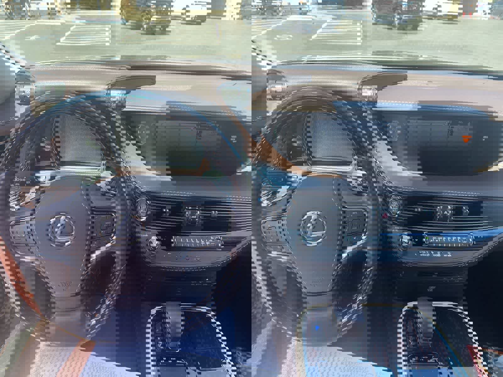 Used 2019 Lexus LS 500 AWD w/ Luxury Package image 5