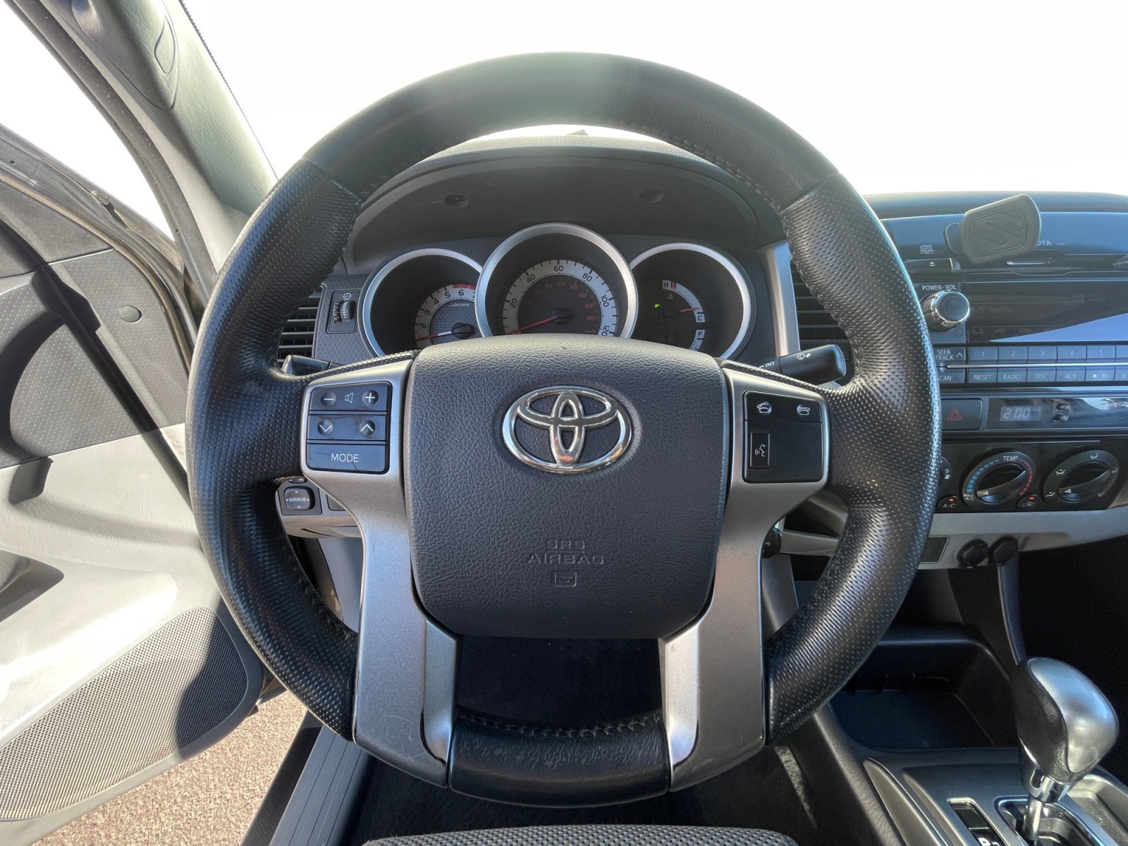 Used 2012 Toyota Tacoma 4x4 Access Cab V6 image 9