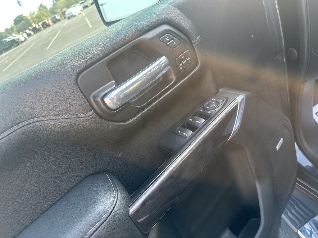 Used 2019 Chevrolet Silverado 1500 LTZ w/ LTZ Plus Package AWD/4WD image 11