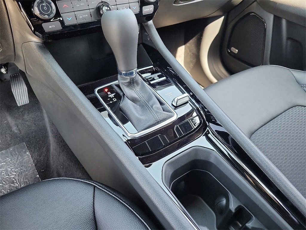 New 2026 Jeep Compass Latitude w/ Sun and Sound Group image 12