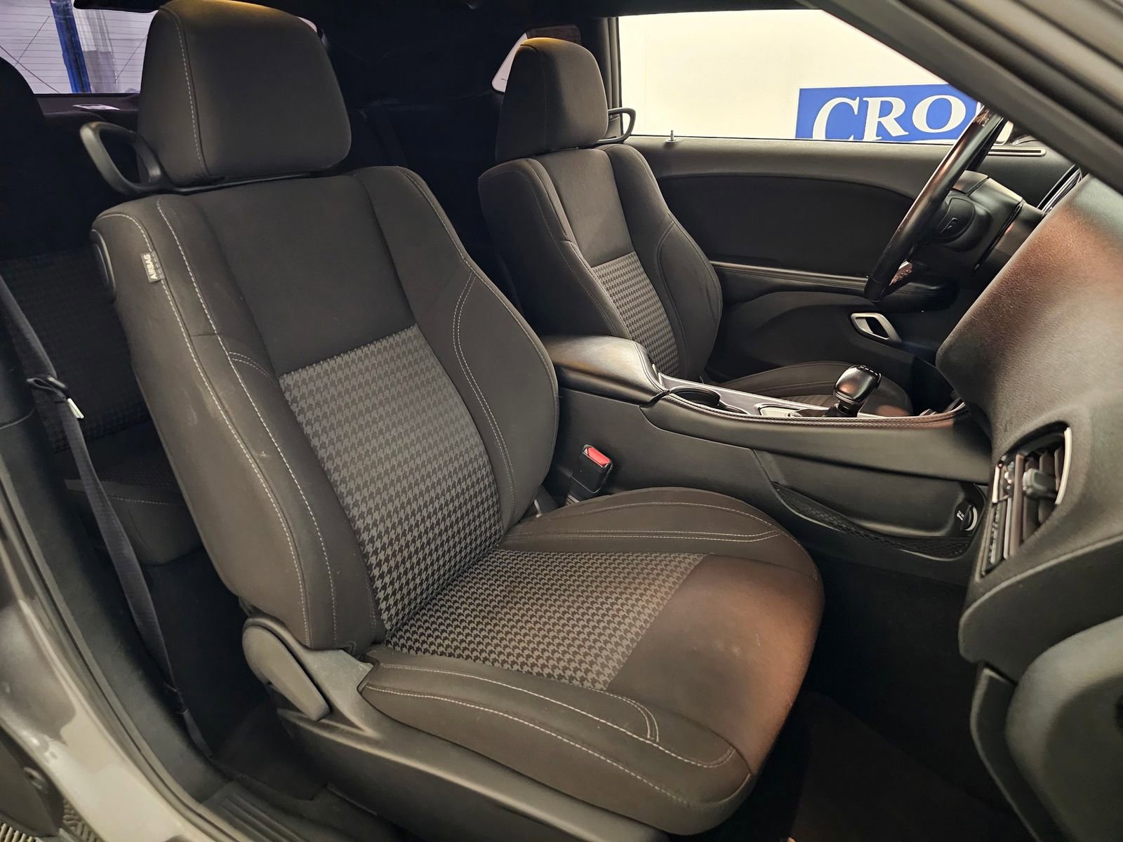 Used 2021 Dodge Challenger SXT image 30