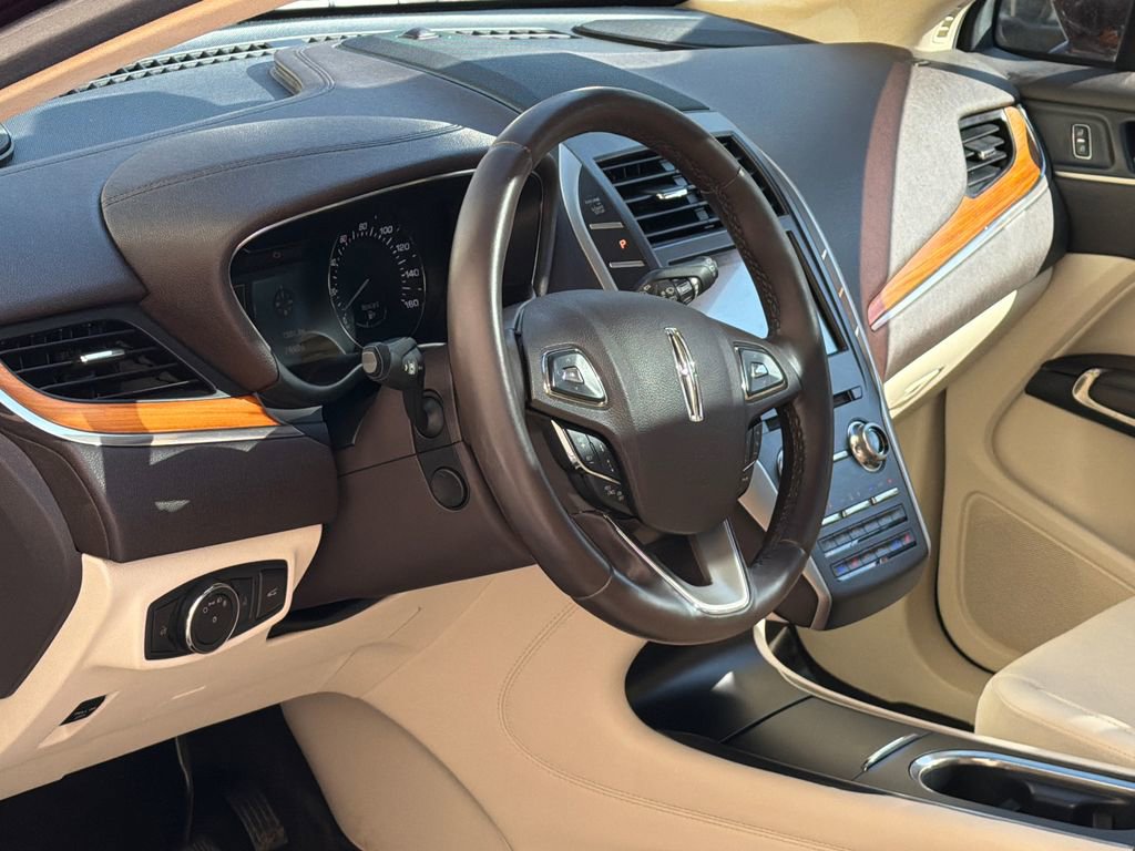 Used 2016 Lincoln MKC Reserve image 16