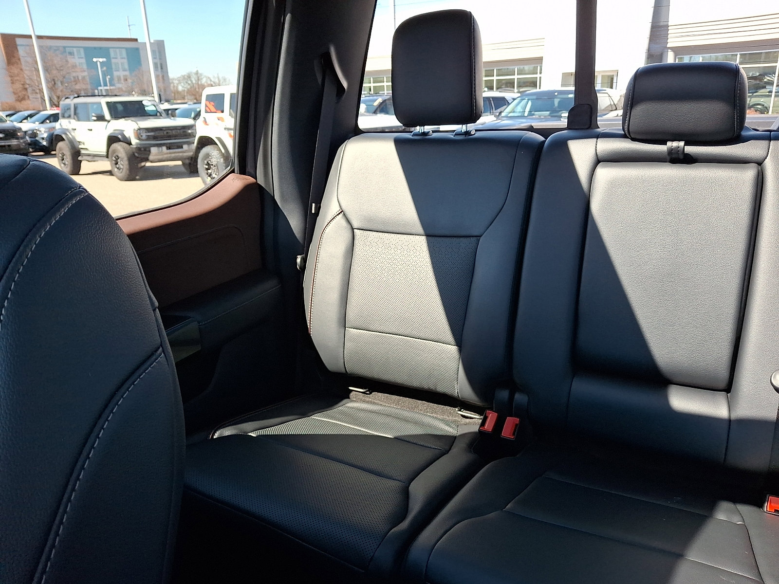 Certified 2023 Ford F150 Lariat w/ Equipment Group 502A High image 18