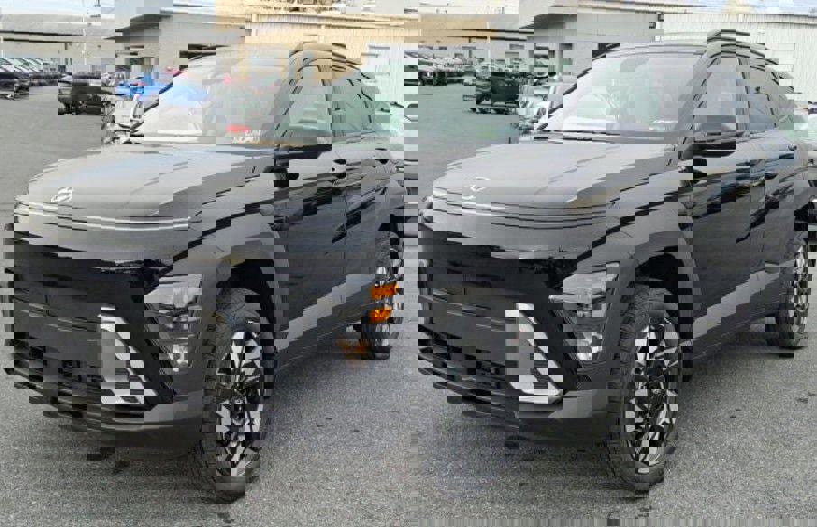 New 2025 Hyundai Kona SEL