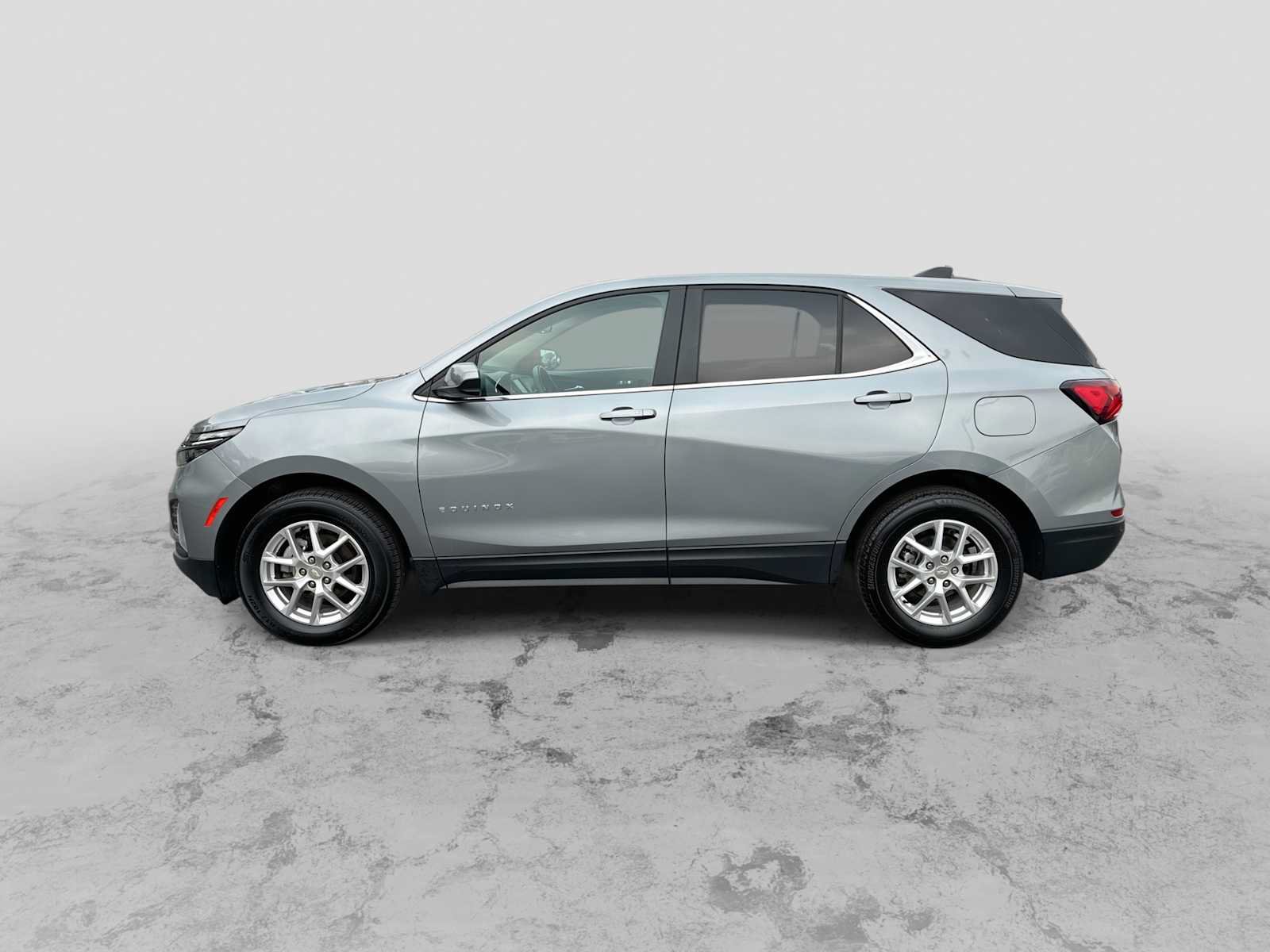 Used 2024 Chevrolet Equinox LT AWD/4WD image 5