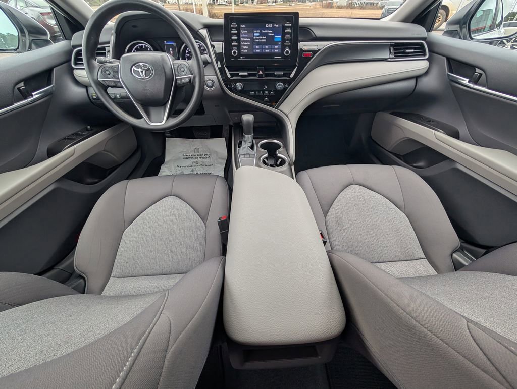 Used 2024 Toyota Camry LE w/ Convenience Package image 25