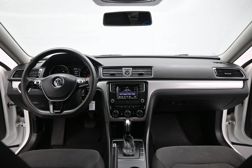 Used 2017 Volkswagen Passat 1.8T S FWD image 21