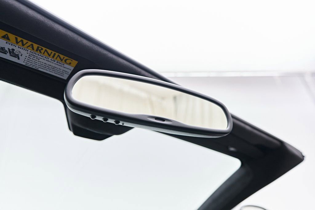 Used 2016 Aston Martin DB9 GT image 98