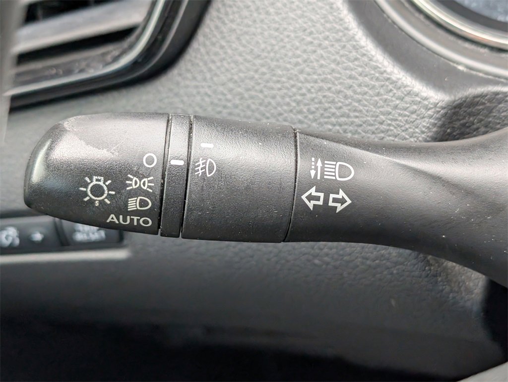 Used 2019 Nissan Rogue Sport SV w/ Technology Package image 25