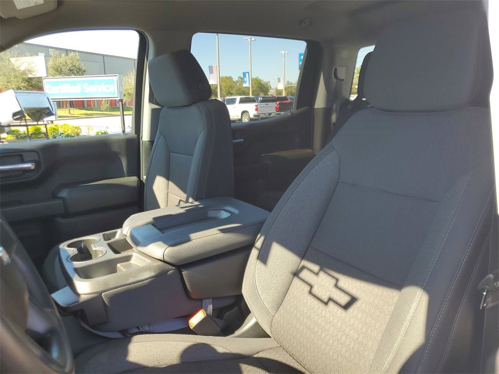 Certified 2024 Chevrolet Silverado 1500 Custom image 19