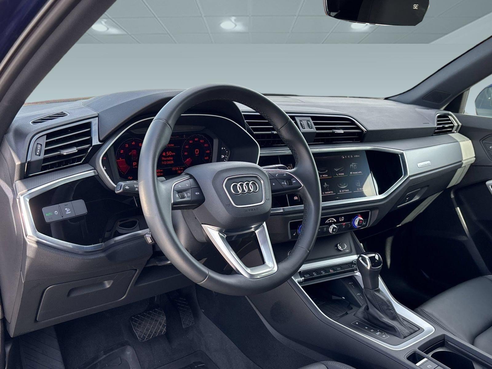 Certified 2025 Audi Q3 2.0T Premium w/ Convenience Package AWD/4WD image 4