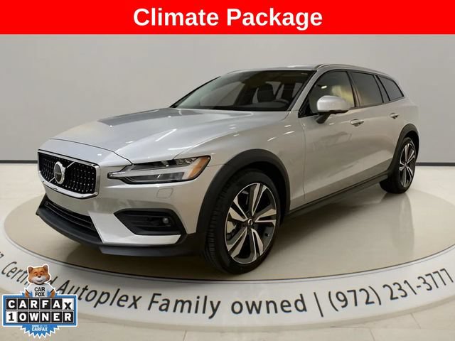 Used 2025 Volvo V60 B5 Cross Country Plus AWD/4WD image 1