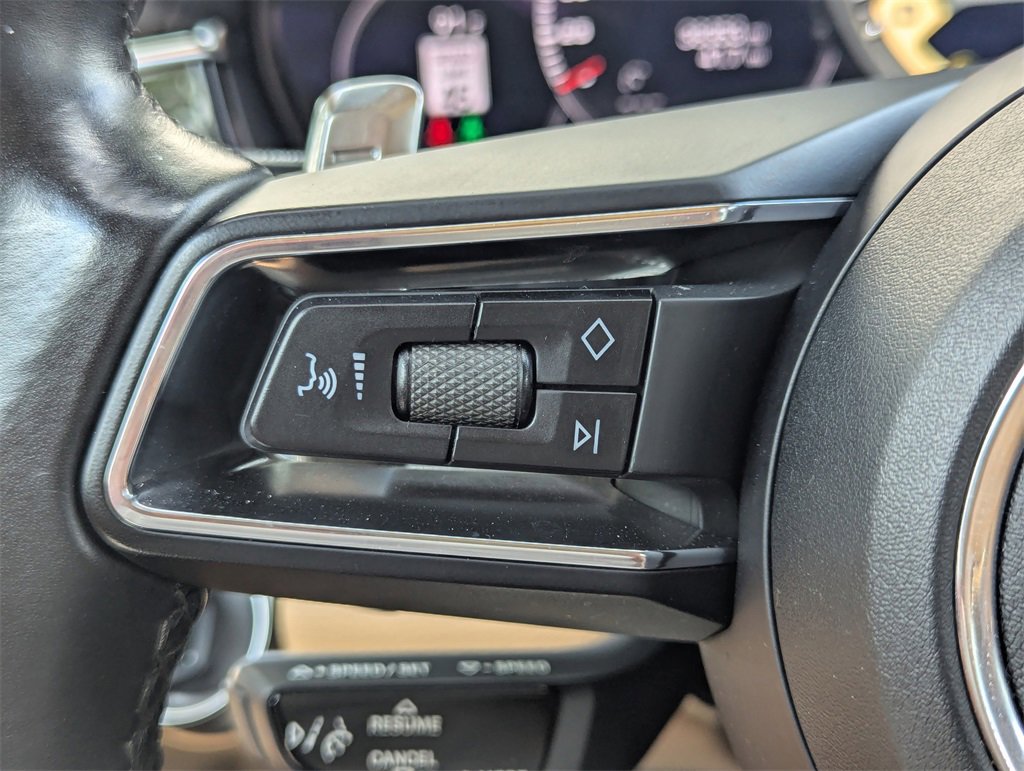 Used 2022 Porsche Panamera 4S Executive image 20