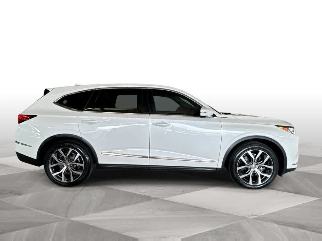 Used 2024 Acura MDX FWD w/ Technology Package image 9