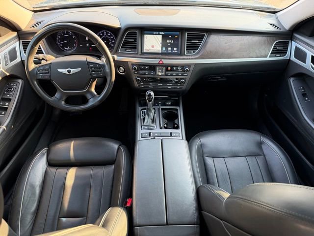 Used 2015 Hyundai Genesis 5.0 RWD image 28