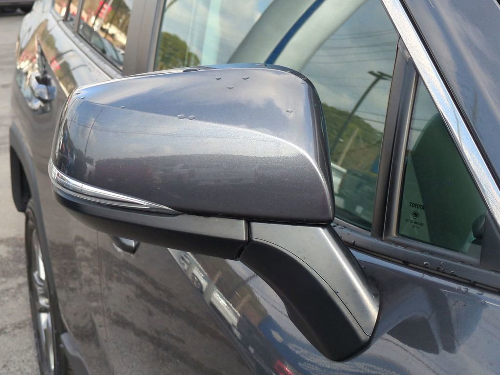 Used 2024 Toyota RAV4 XLE FWD image 14