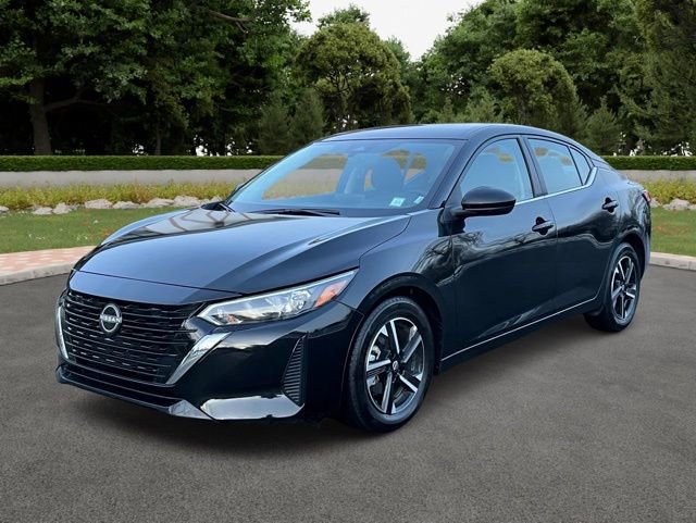 Used 2025 Nissan Sentra SV image 1