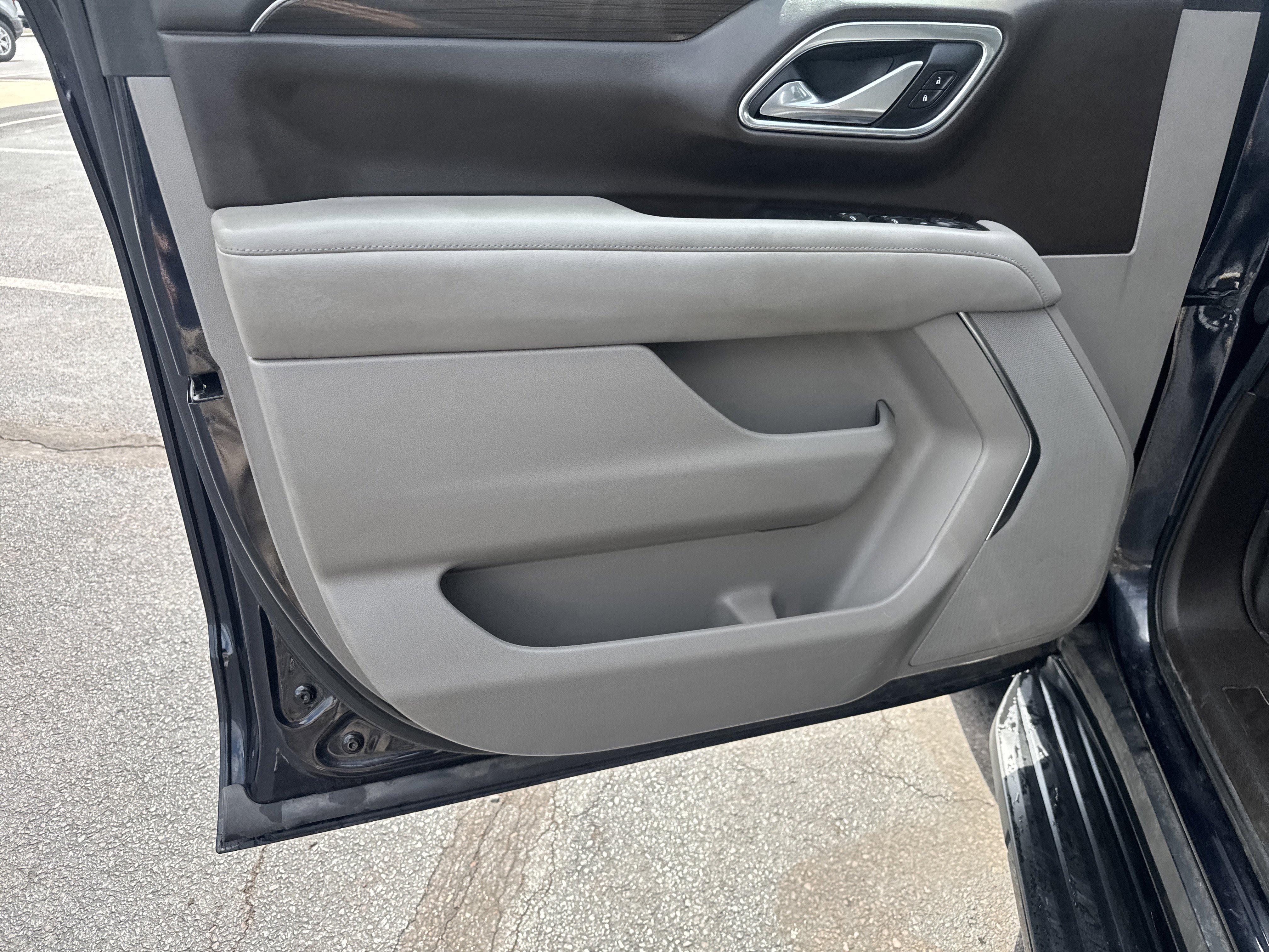 Used 2021 GMC Yukon XL SLE AWD/4WD image 16