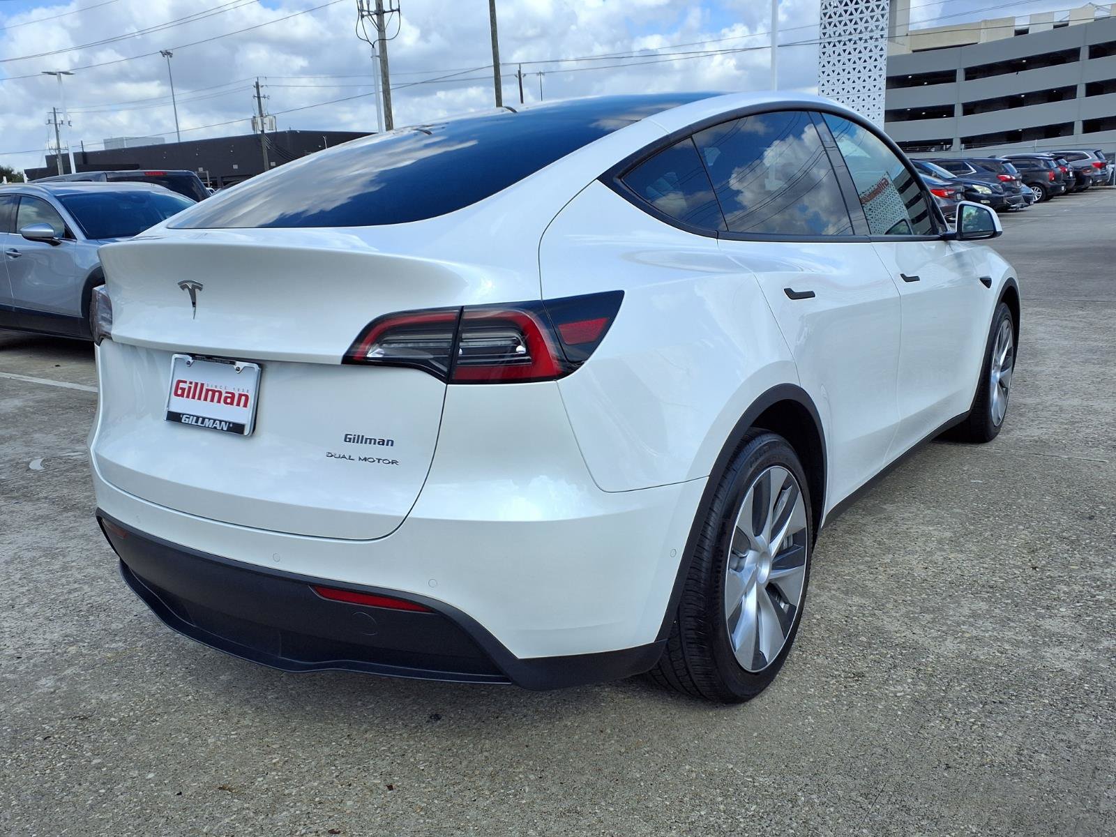 Used 2021 Tesla Model Y Long Range AWD/4WD image 24