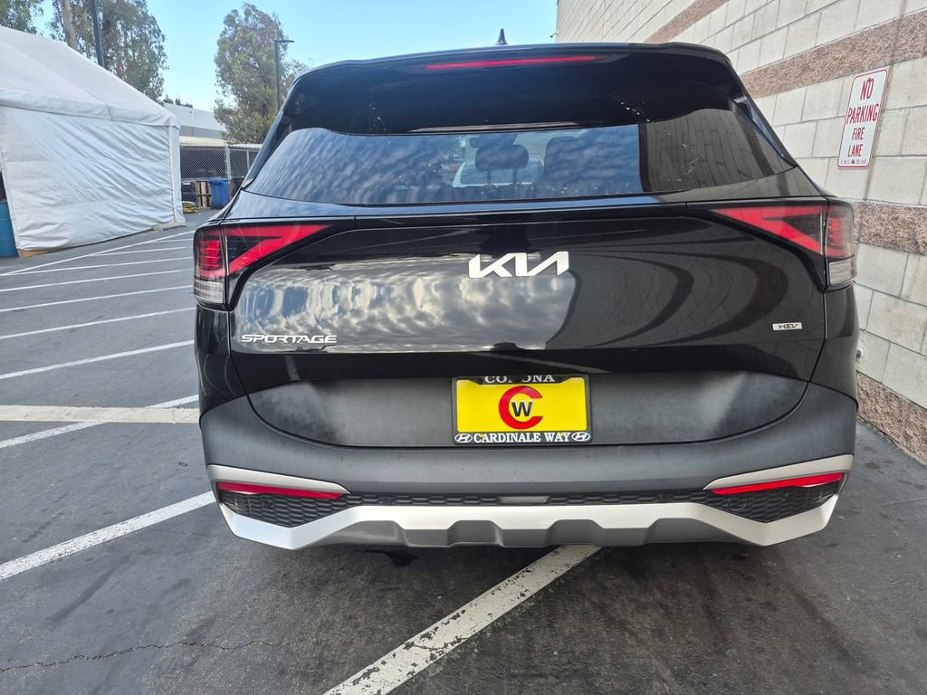Used 2023 Kia Sportage LX FWD image 6