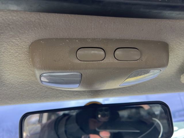 Used 2001 Nissan Frontier SE image 19