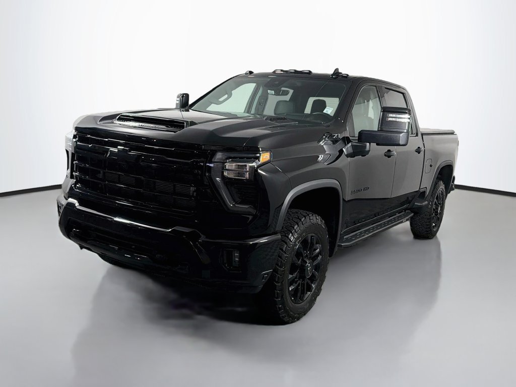 Used 2025 Chevrolet Silverado 3500 LTZ w/ LTZ Plus Package AWD/4WD image 3