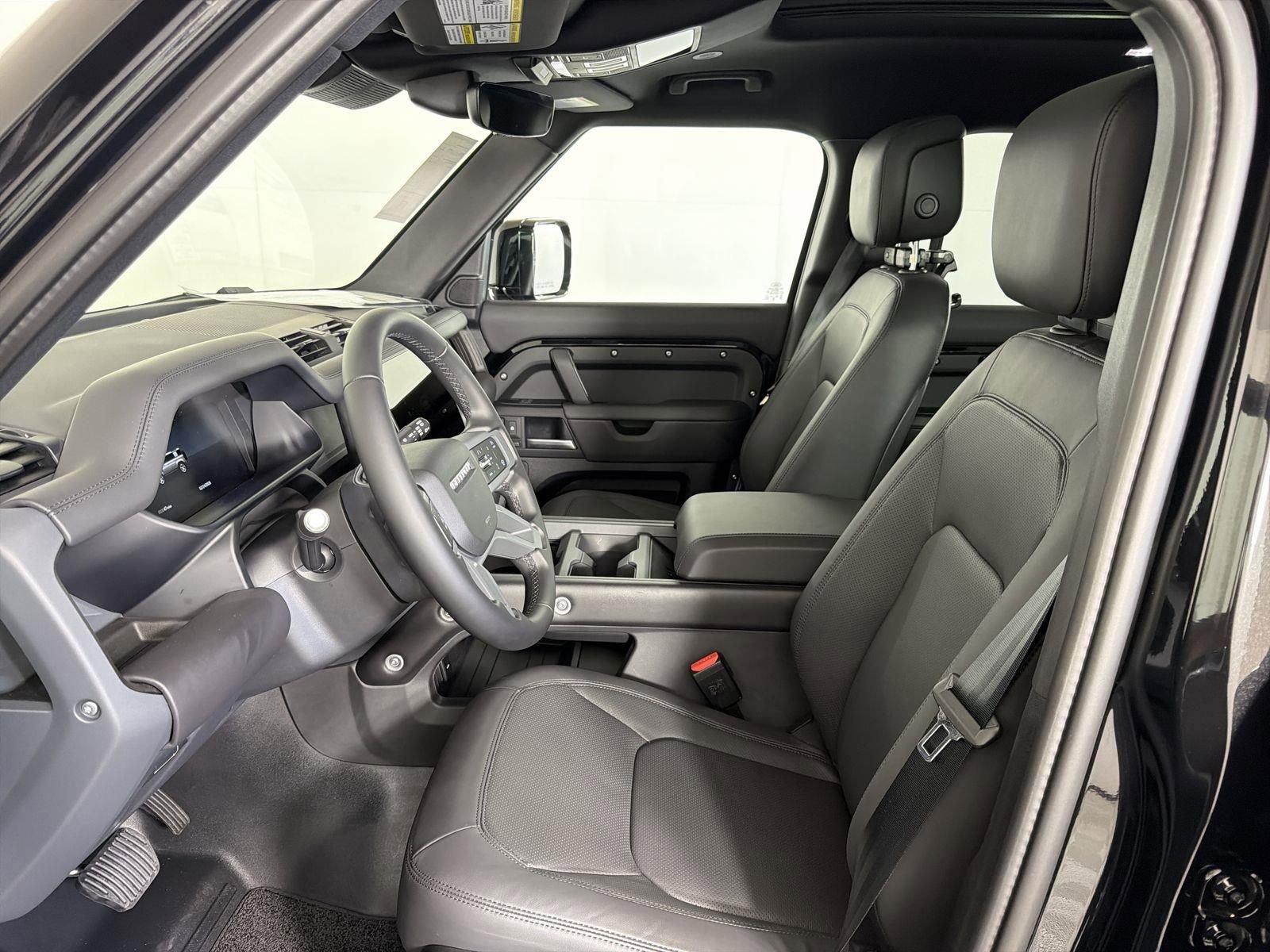 New 2026 Land Rover Defender 110 X-Dynamic SE image 22