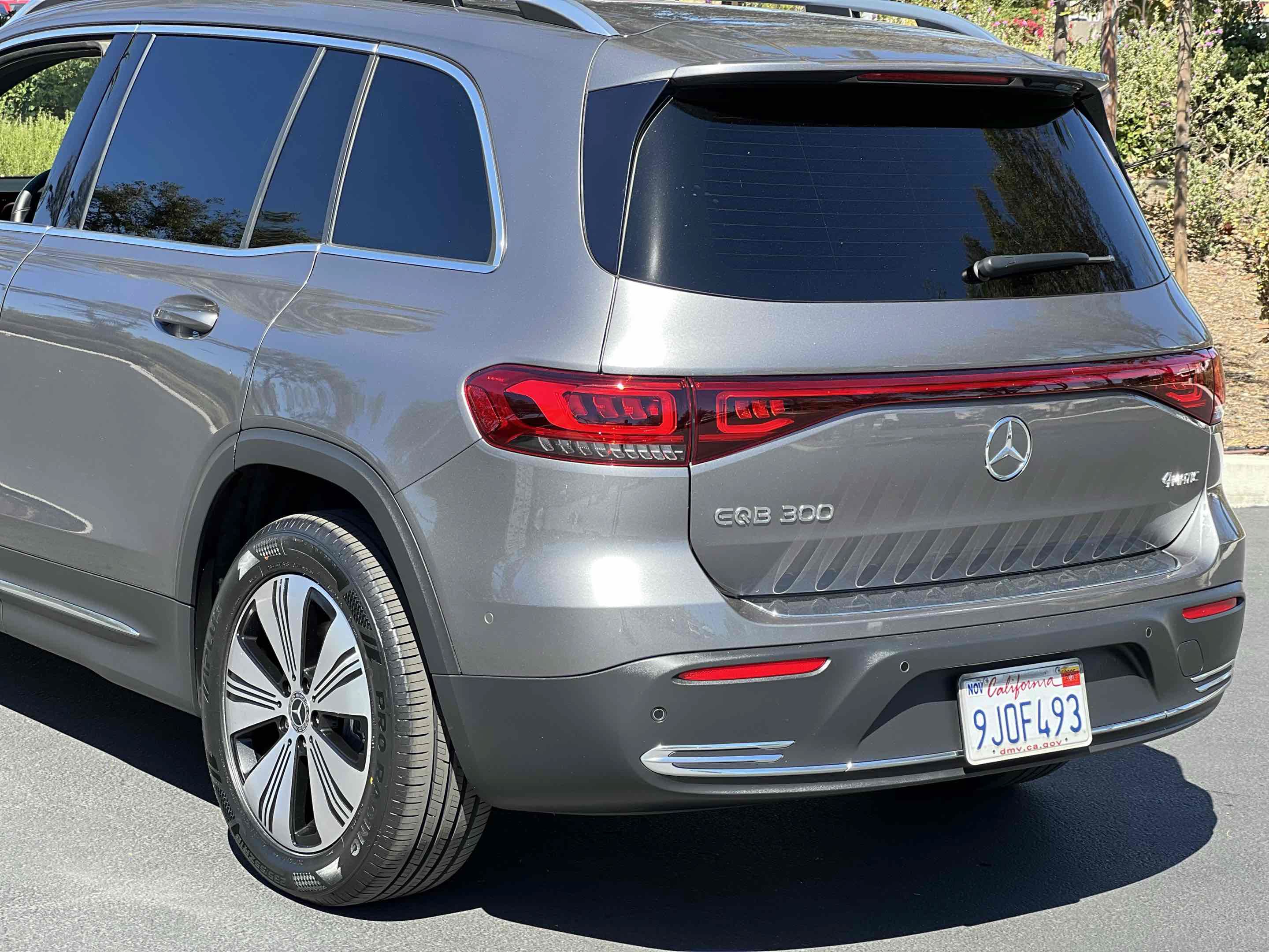 Used 2023 Mercedes-Benz EQB 300 4MATIC image 59